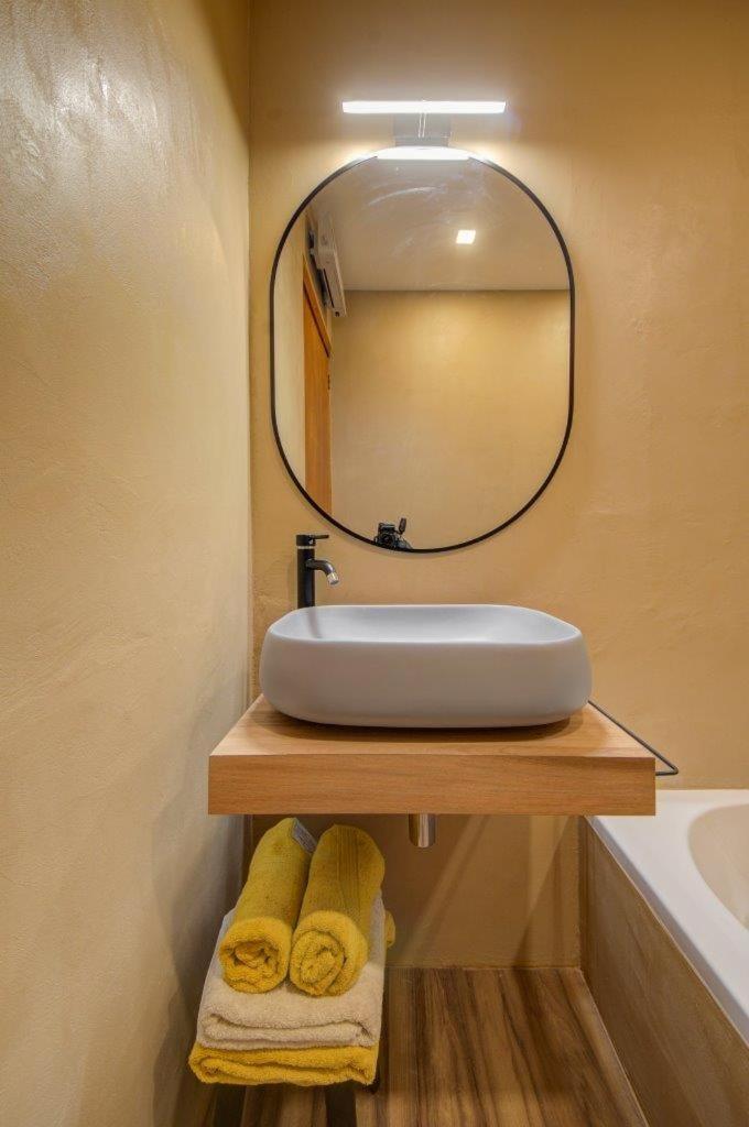 Stylish Apartment In St Julians 1 Min Away From The Sea سانت جوليان المظهر الخارجي الصورة